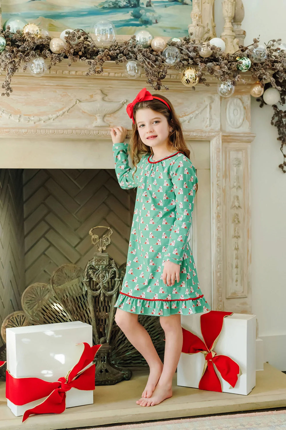Lila + Hayes Carlin Nightgown | Santa's Helper
